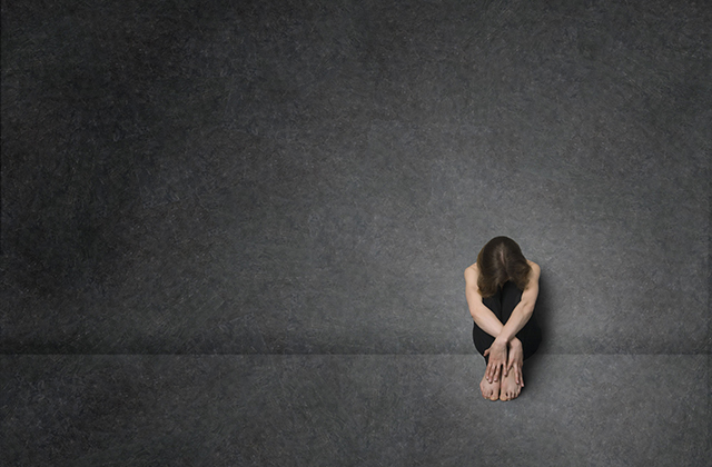 隐藏性抑郁症,识别抑郁症,抑郁信号：我们该如何识别隐藏性抑郁症？